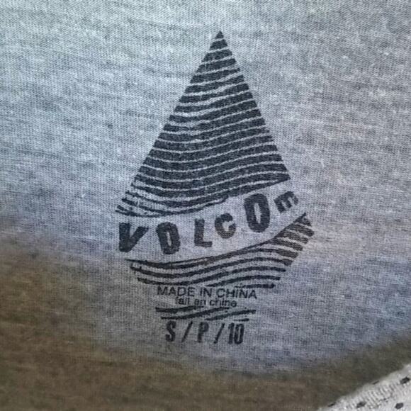 Volcom Long Sleeve - Picture 2 of 4
